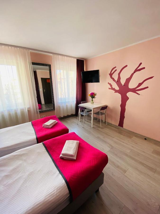 Hostel Freedom Torun Bagian luar foto