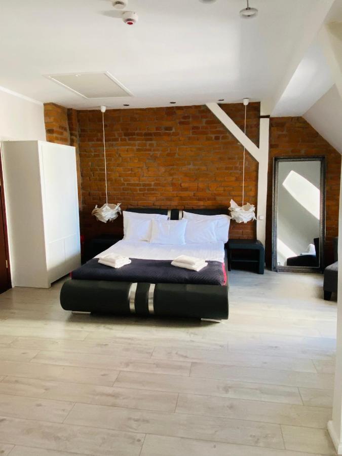 Hostel Freedom Torun Bagian luar foto