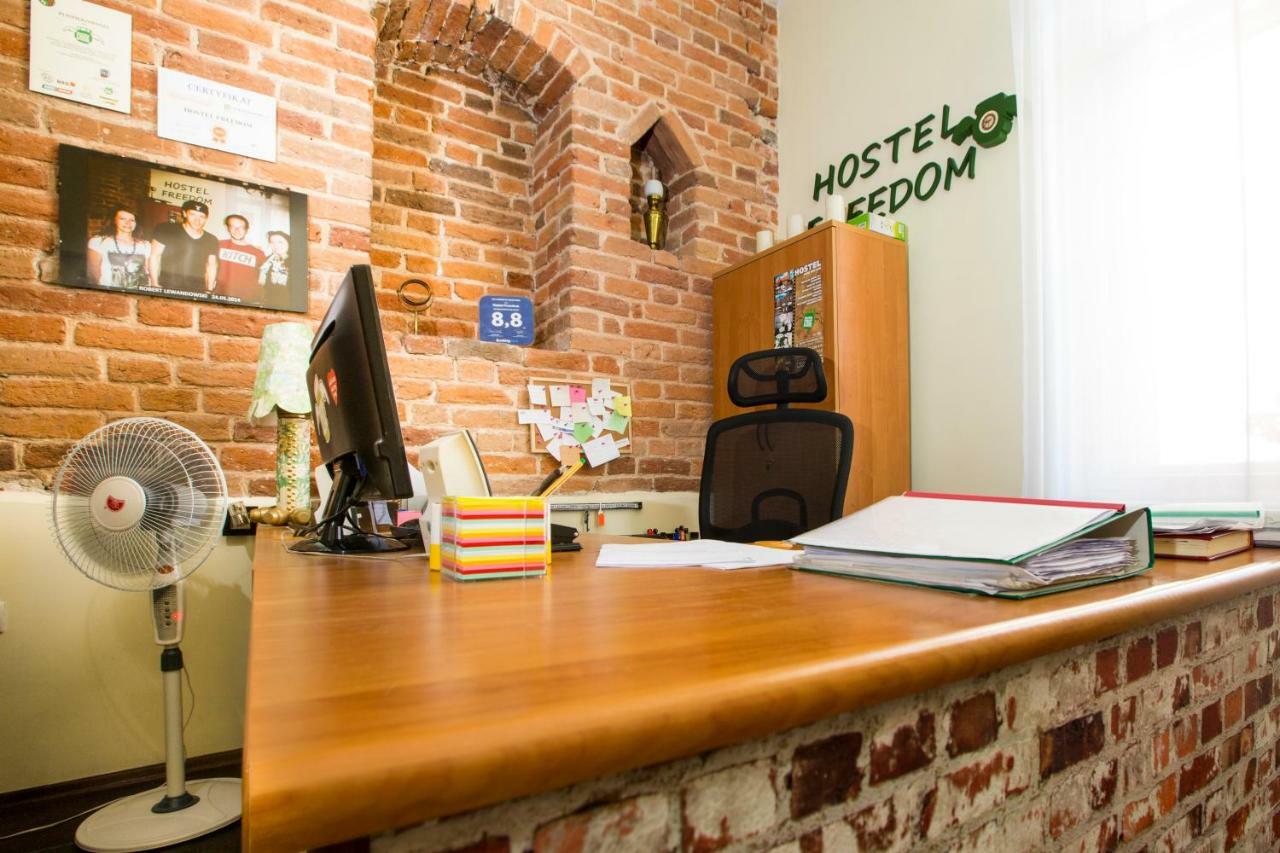 Hostel Freedom Torun Bagian luar foto